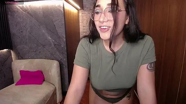 Aura cute  online show from 17, 3, 2026