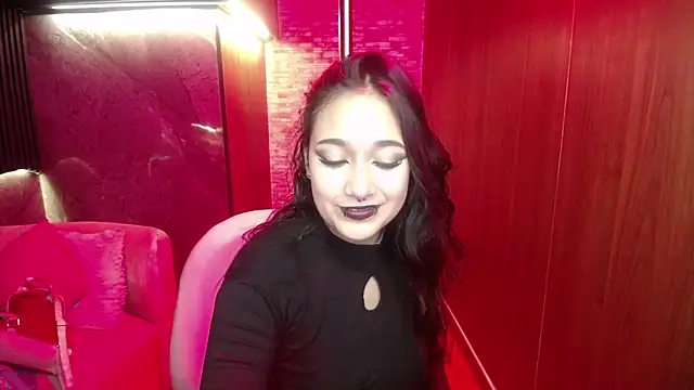 Aura cute  online show from 22, 4, 2026