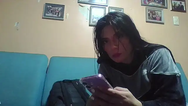 Soylilayblue online show from 25, 4, 2026