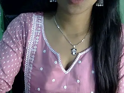 cute momo love online show from 25, 3, 2026