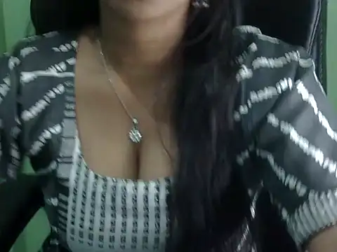 cute momo love online show from 13, 5, 2026