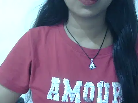 cute momo love online show from 15, 6, 2026