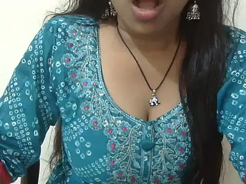 cute momo love online show from 14, 6, 2026