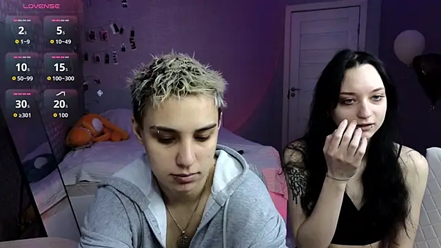 LuxuryLoverss online show from 21, 4, 2026