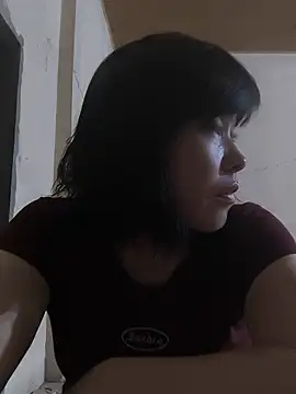 Snapshot of juicy-milu chatting on 3, 6, 2026 juicy-milu online show from 3, 6, 2026