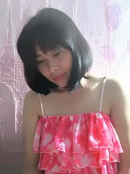 juicy-milu online show from 15, 7, 2026