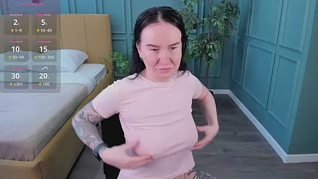 JustGrace online show from 10, 4, 2026