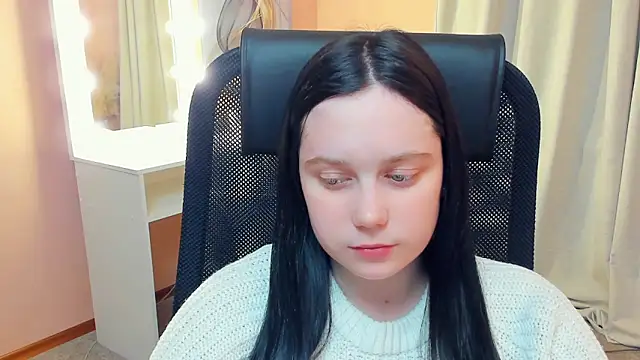 LynnaNull online show from 26, 2, 2026