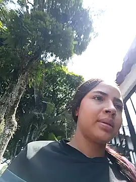 Sexy cloe outdoors online show from 28, 3, 2026