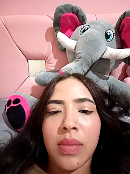 Sexy cloe outdoors online show from 28, 2, 2026