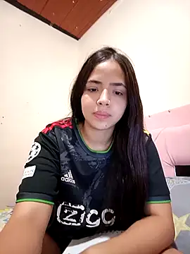 Sexy cloe outdoors online show from 22, 4, 2026