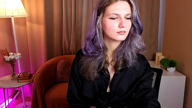 lychee chan online show from 8, 3, 2026