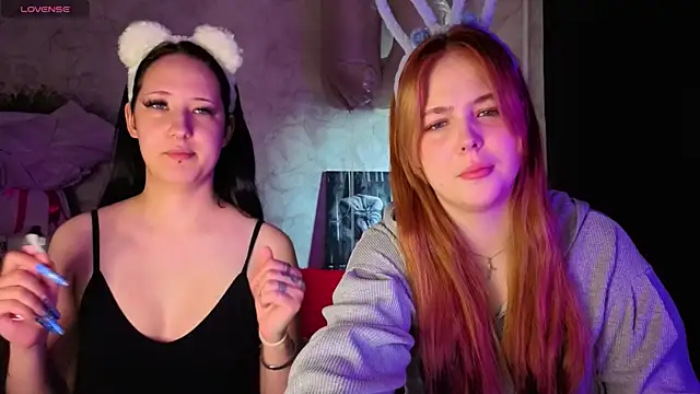 Elle Funning online show from 19, 4, 2026