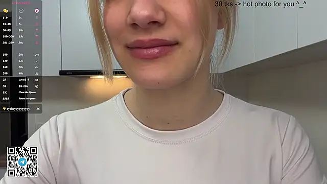 Snapshot of Carolini_i chatting on 26, 4, 2026 Carolini i online show from 26, 4, 2026