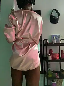 AnelimDagota  online show from 13, 4, 2026