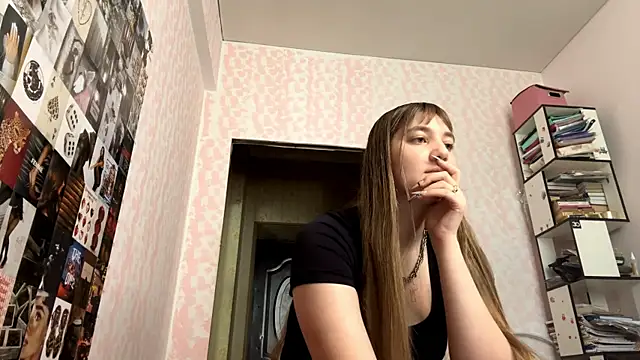 JanineThielman online show from 4, 6, 2026
