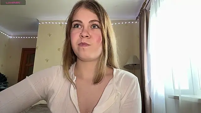 Amy Maev online show from 23, 4, 2026