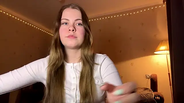 Amy Maev online show from 6, 3, 2026