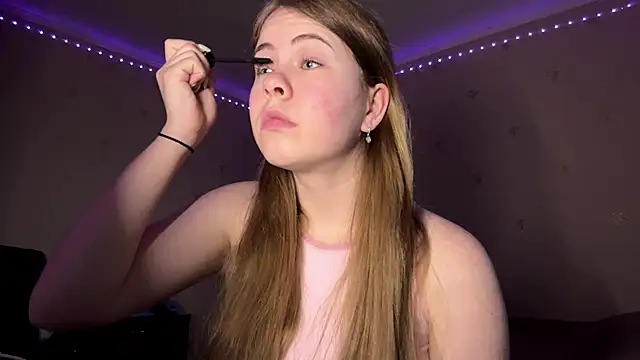 Amy Maev online show from 29, 3, 2026