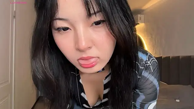 minnie joy online show from 19, 6, 2026