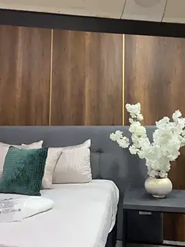 Tiffanyy Lam online show from 24, 2, 2026