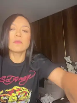 Tiffanyy Lam online show from 27, 2, 2026