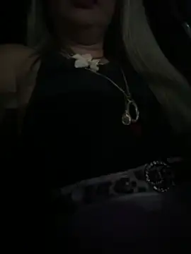 Nanda loiragostosa online show from 26, 3, 2026