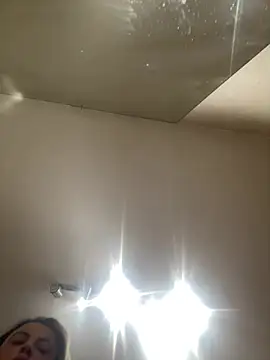 Nanda loiragostosa online show from 24, 4, 2026