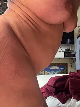 Nanda loiragostosa online show from 12, 3, 2026