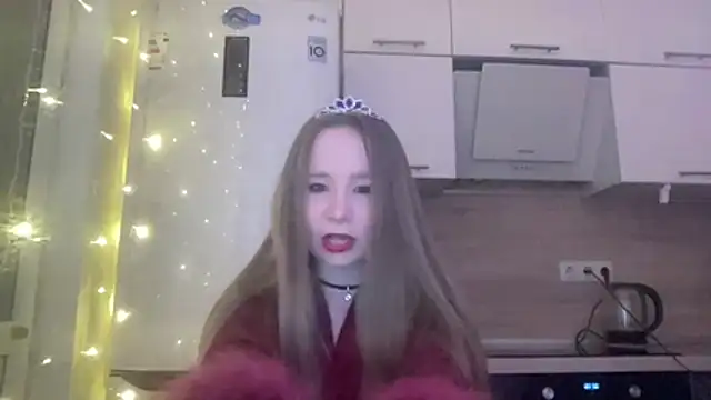 cutefoxieee online show from 10, 3, 2026