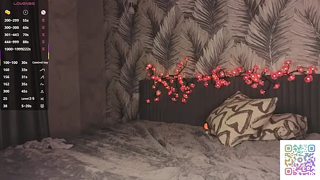 HinaVibe online show from 18, 4, 2026