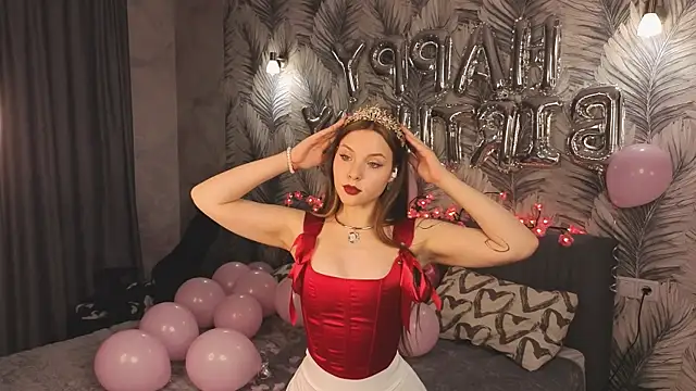 HinaVibe online show from 23, 4, 2026