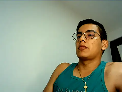 Noahfox19 online show from 18, 3, 2026