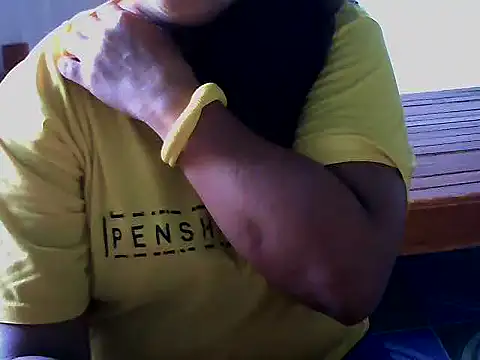 Flowerblossom123 online show from 15, 4, 2026