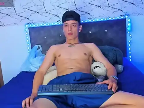 Thanos-22cm online show from 12, 4, 2026