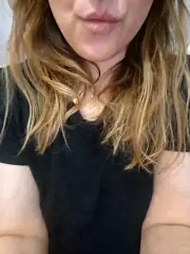 milffa online show from 11, 4, 2026