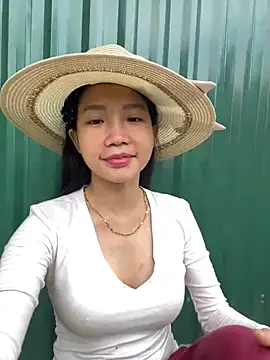 Miumieu2 online show from 11, 4, 2026