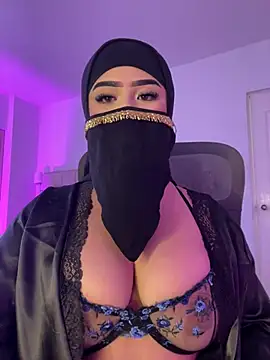 Yasmin cute online show from 6, 7, 2026