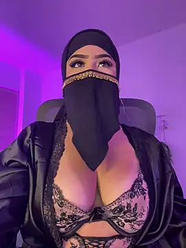 Yasmin cute online show from 23, 7, 2026