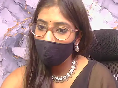 Aayesha-queen online show from 5, 6, 2026