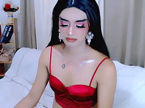 Queeny Cassandra online show from 29, 5, 2026