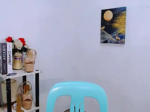 Queeny Cassandra online show from 21, 4, 2026