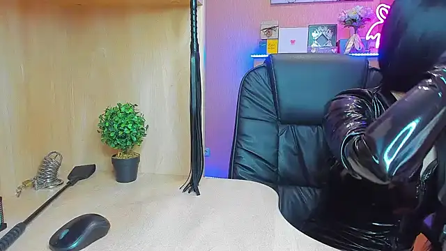 KristiTopxx online show from 24, 2, 2025