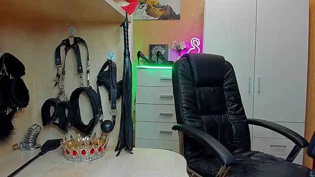 KristiTopxx online show from 7, 10, 2025