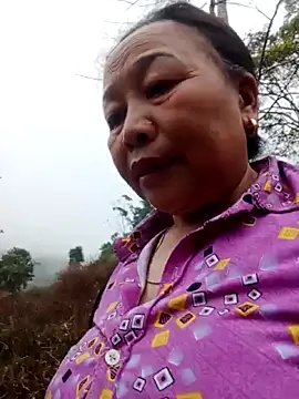 heesuu11 online show from 5, 3, 2026