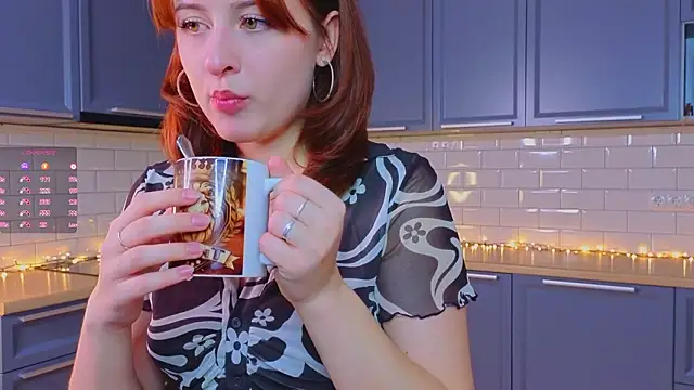 LolaCrazy  online show from 28, 2, 2026