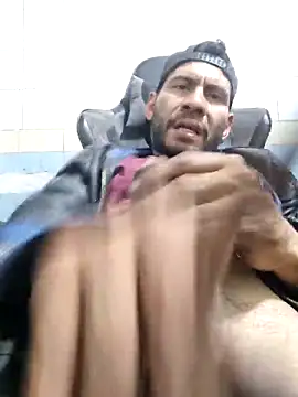 Snapshot of boyp3netrat0r chatting on 14, 5, 2026 boyp3netrat0r online show from 14, 5, 2026
