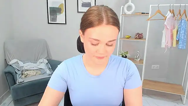 Liana Bert online show from 27, 2, 2026