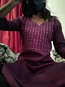 sexy queenn  online show from 10, 3, 2026