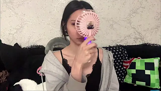 Snapshot of kishagrayone chatting on 12, 5, 2026 kishagrayone online show from 12, 5, 2026